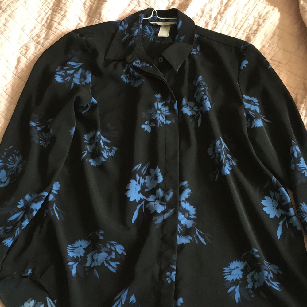 H&M Button-Up